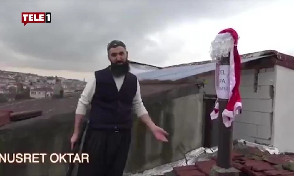 Τούρκος διώχνει με καραμπίνα τον Άγιο Βασίλη!